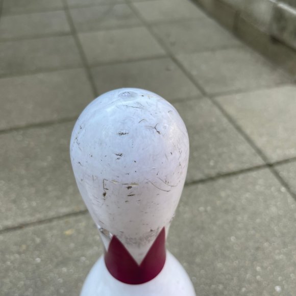 Set Of 2 Vintage Real Used Bowling Pins Decor Bookends Projects - Picture 6 of 8